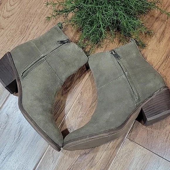 Madewell Khaki Suede Ankle Booties - Picture 3 of 12